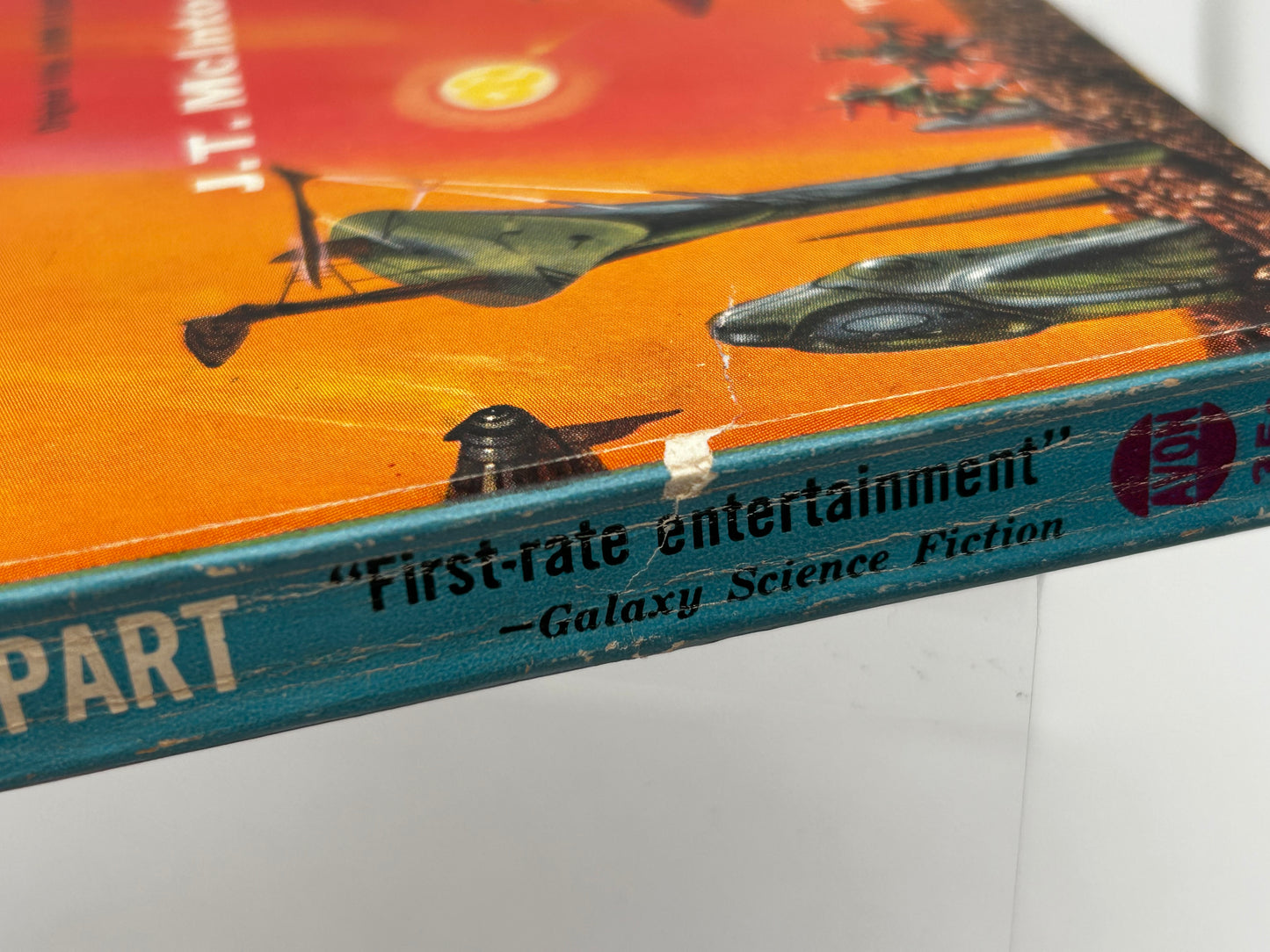 World's Apart AVON Paperback J.T. McIntosh HS4