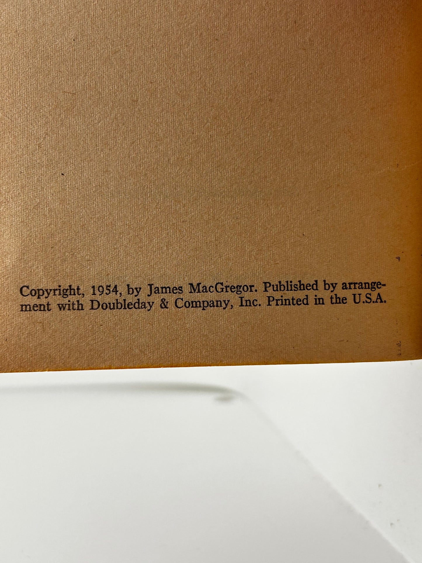 World's Apart AVON Paperback J.T. McIntosh HS4