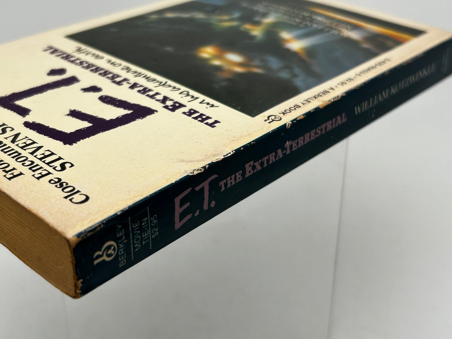 E.T. The Extra-Terrestrial BERKLEY Paperback William Kotzwinkle HS4