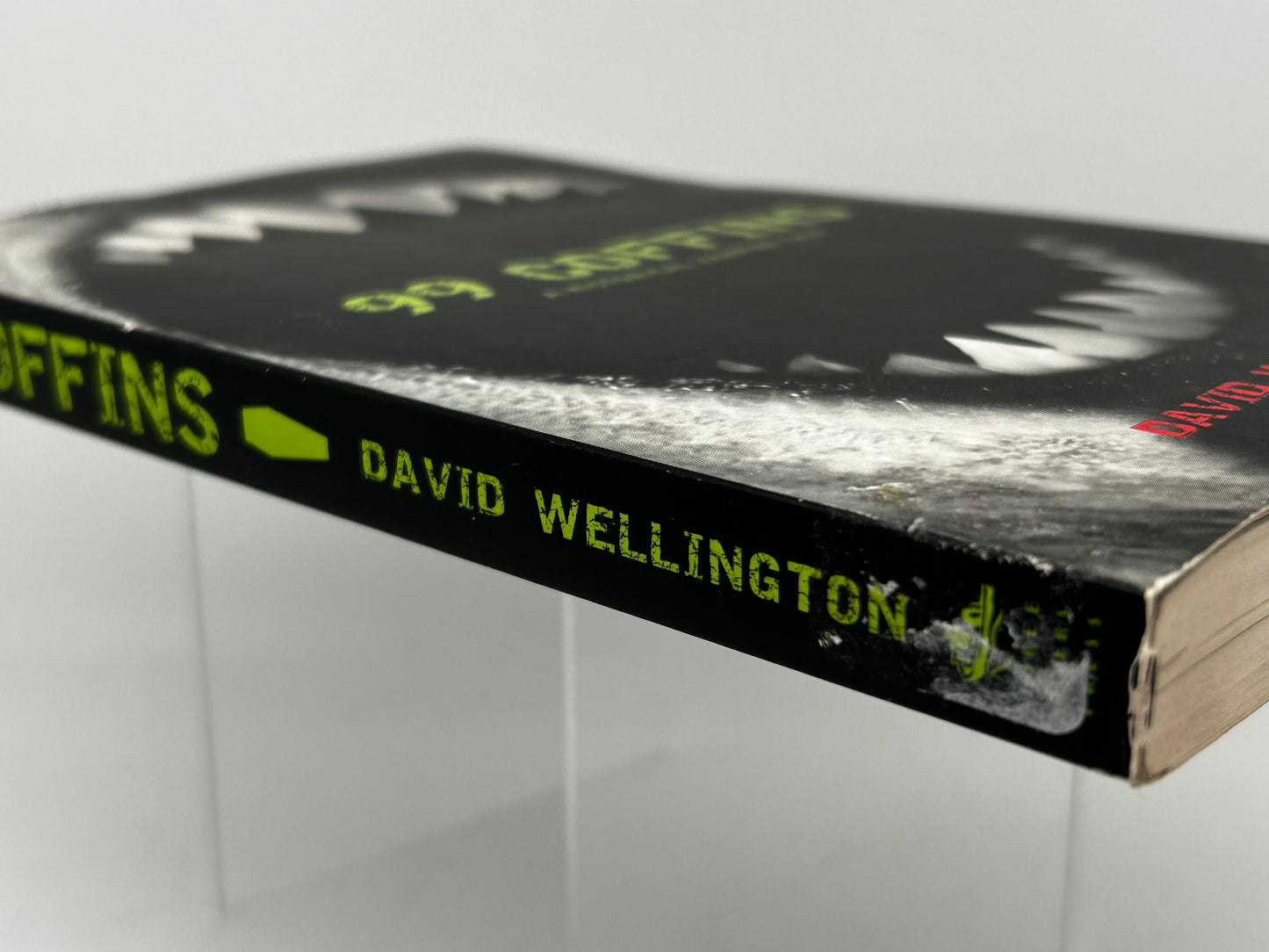 99 Coffins THREE RIVERS Paperback David Wellington SF06