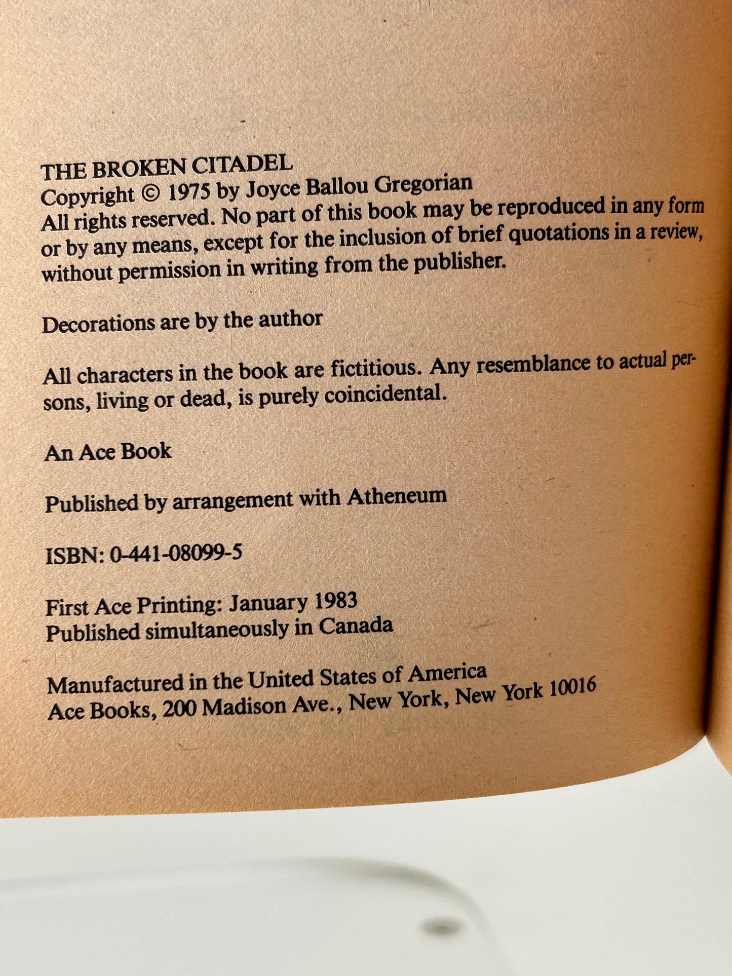 Broken Citadel ACE Paperback Joyce Ballou Gregorian FW1