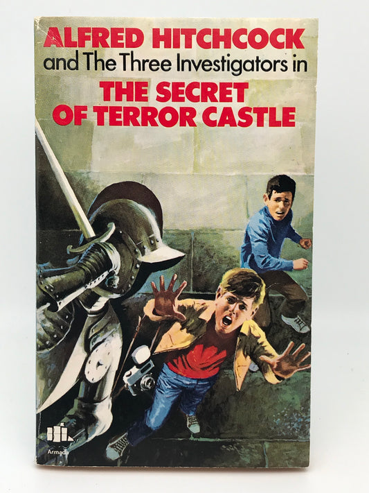 Secret Of Terror Castle ARMADA Paperback Alfred Hitchcock H01