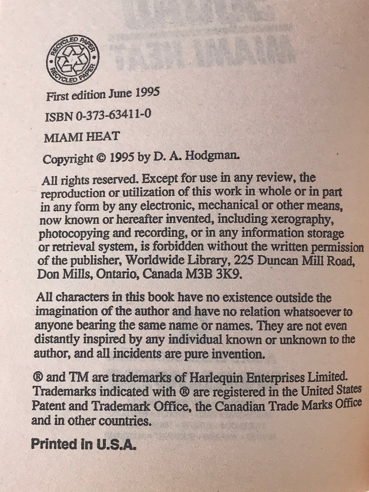 Stakeout Squad: Miami Heat GOLD EAGLE Paperback D.A. Hodgman CW01