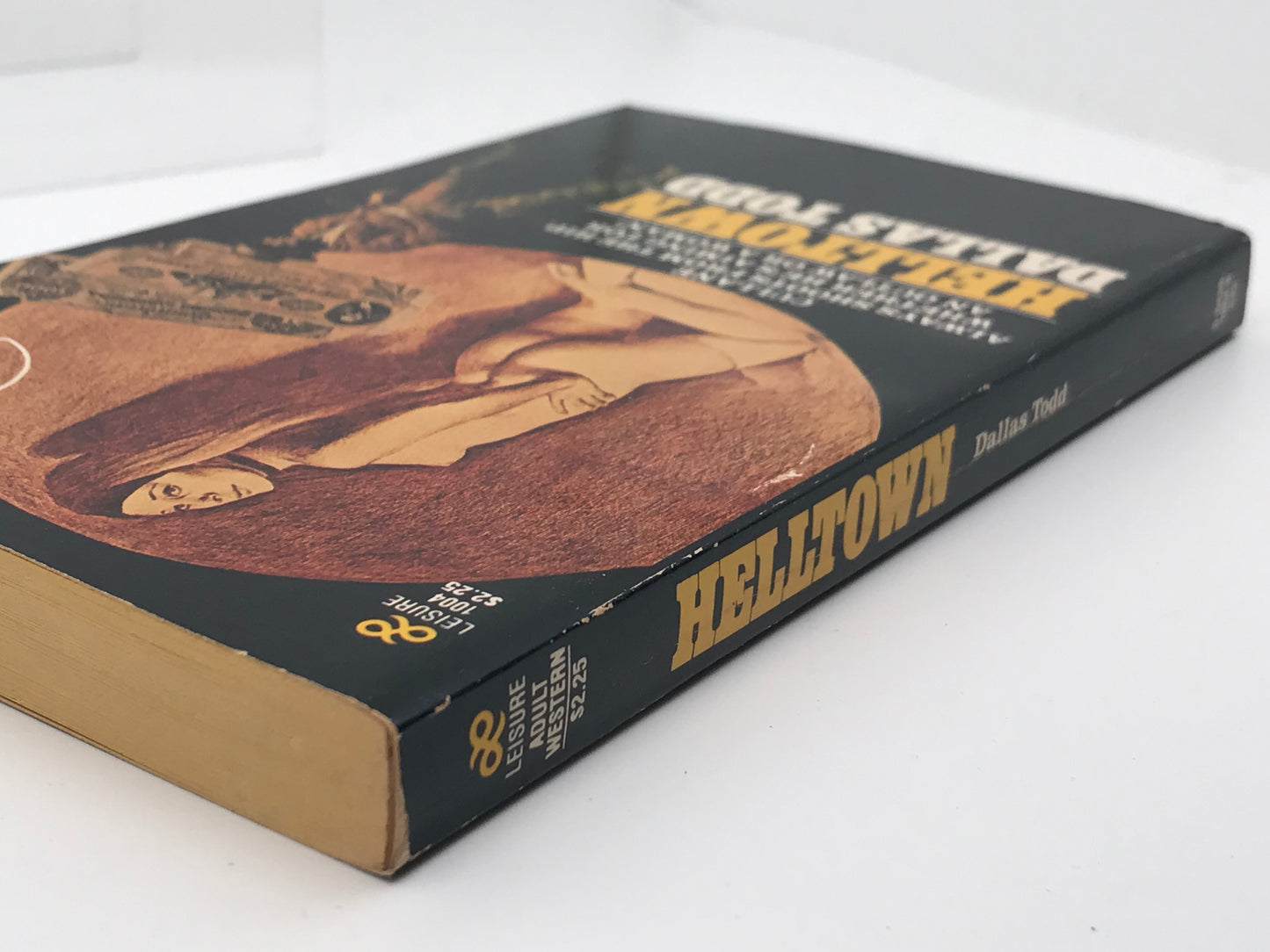 Helltown LEISURE Paperback Dallas Todd CW01