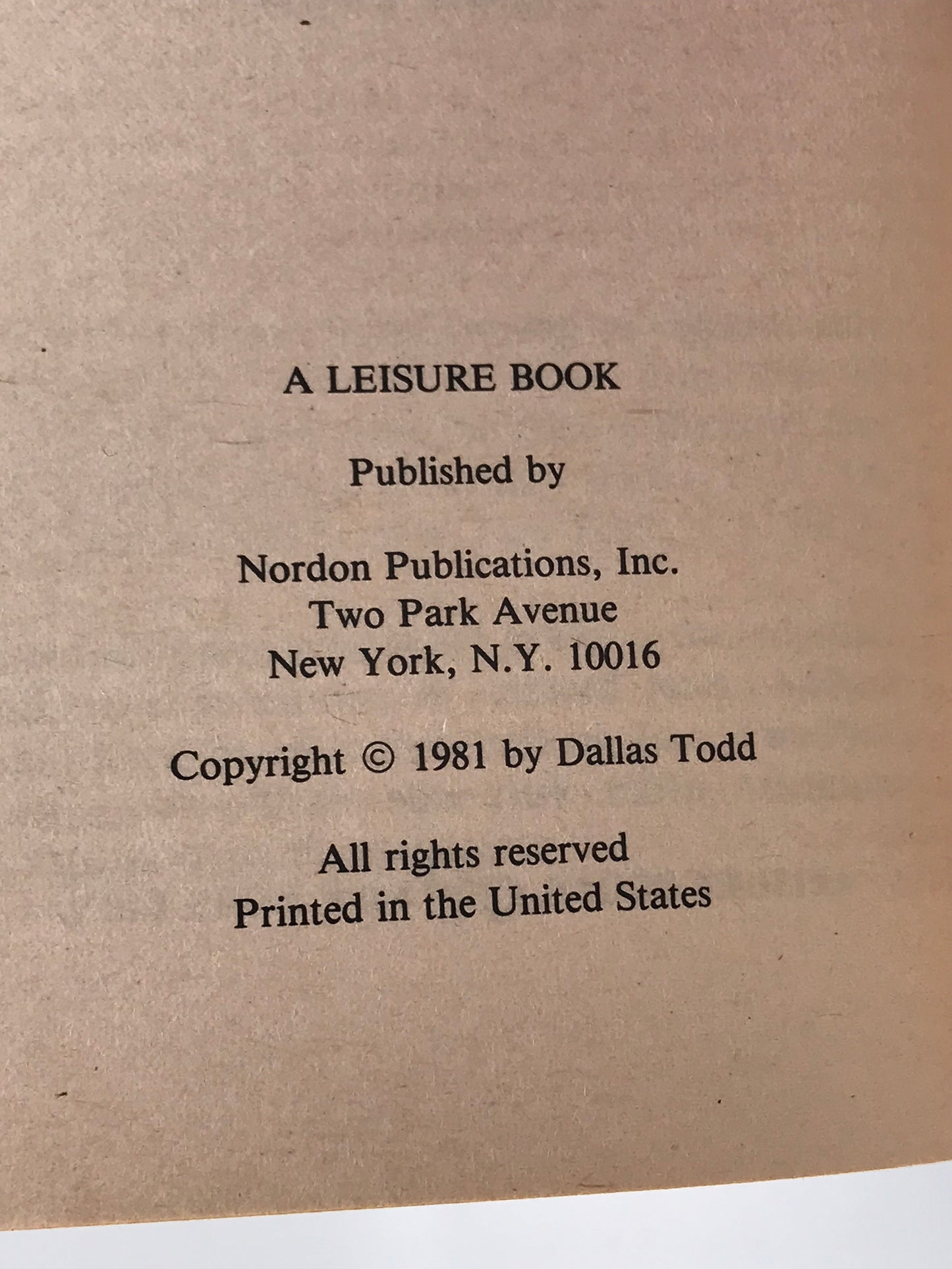 Helltown LEISURE Paperback Dallas Todd CW01