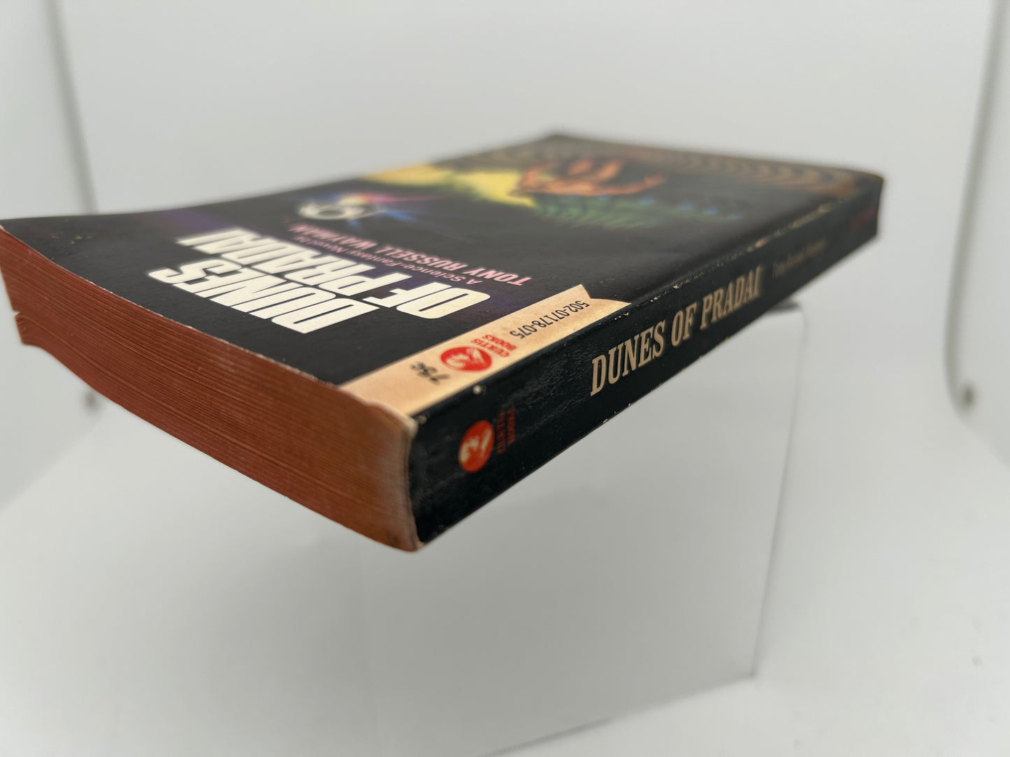 Dunes Of Pradai MODERN LITERARY Paperback Tony Russell Wayman EA1