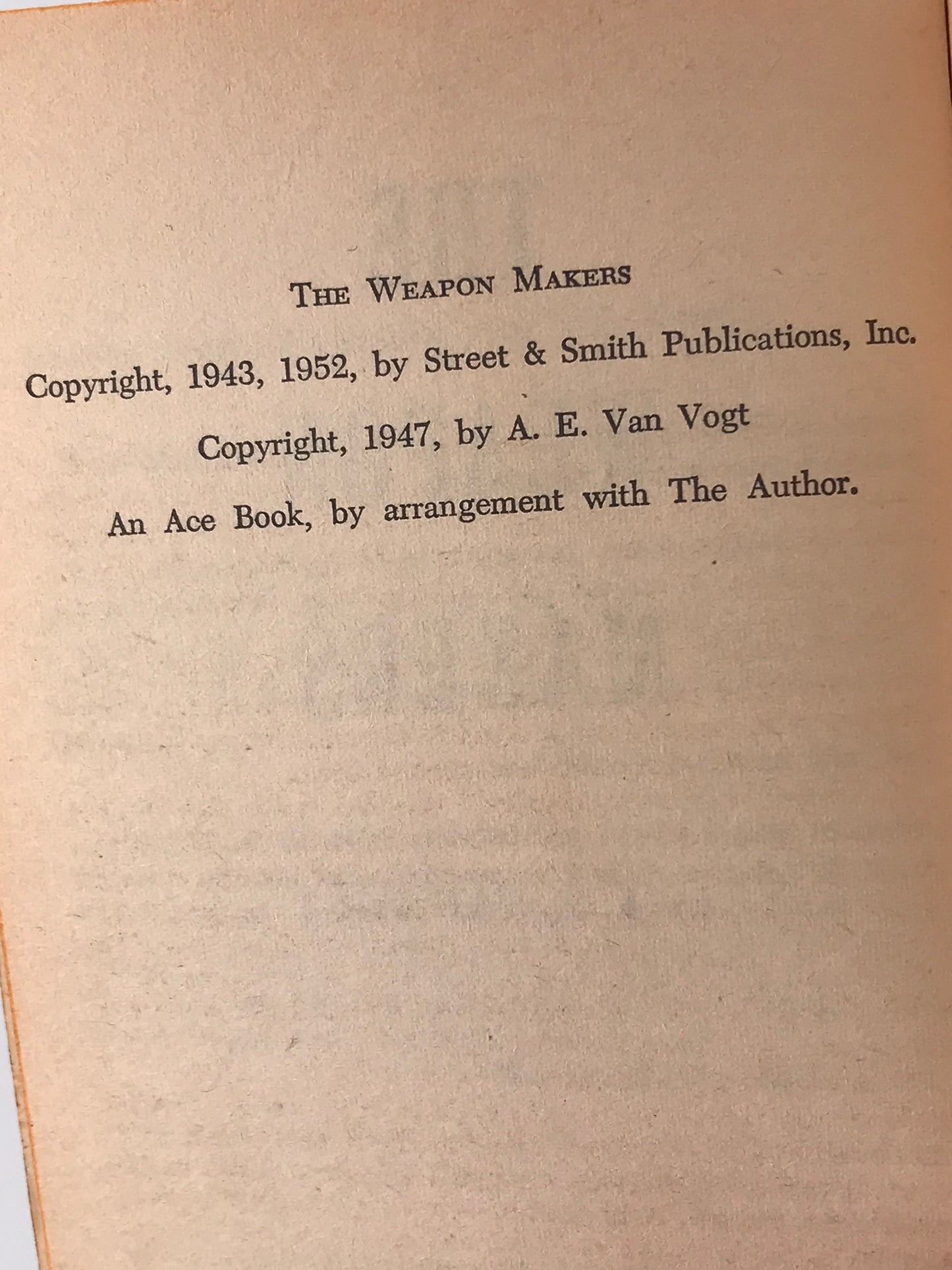 Weapon Makers ACE Paperback A.E. Van Vogt SF01