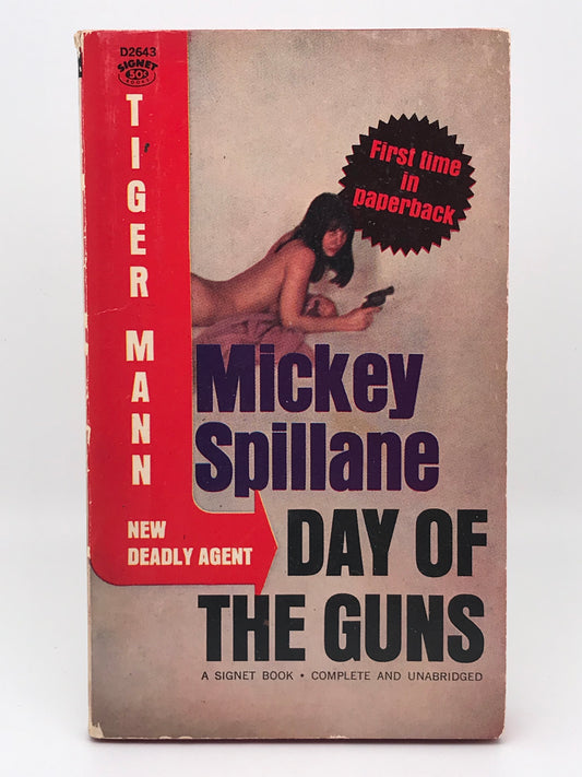 Day Of The Guns SIGNET Paperback Mickey Spillane CW01