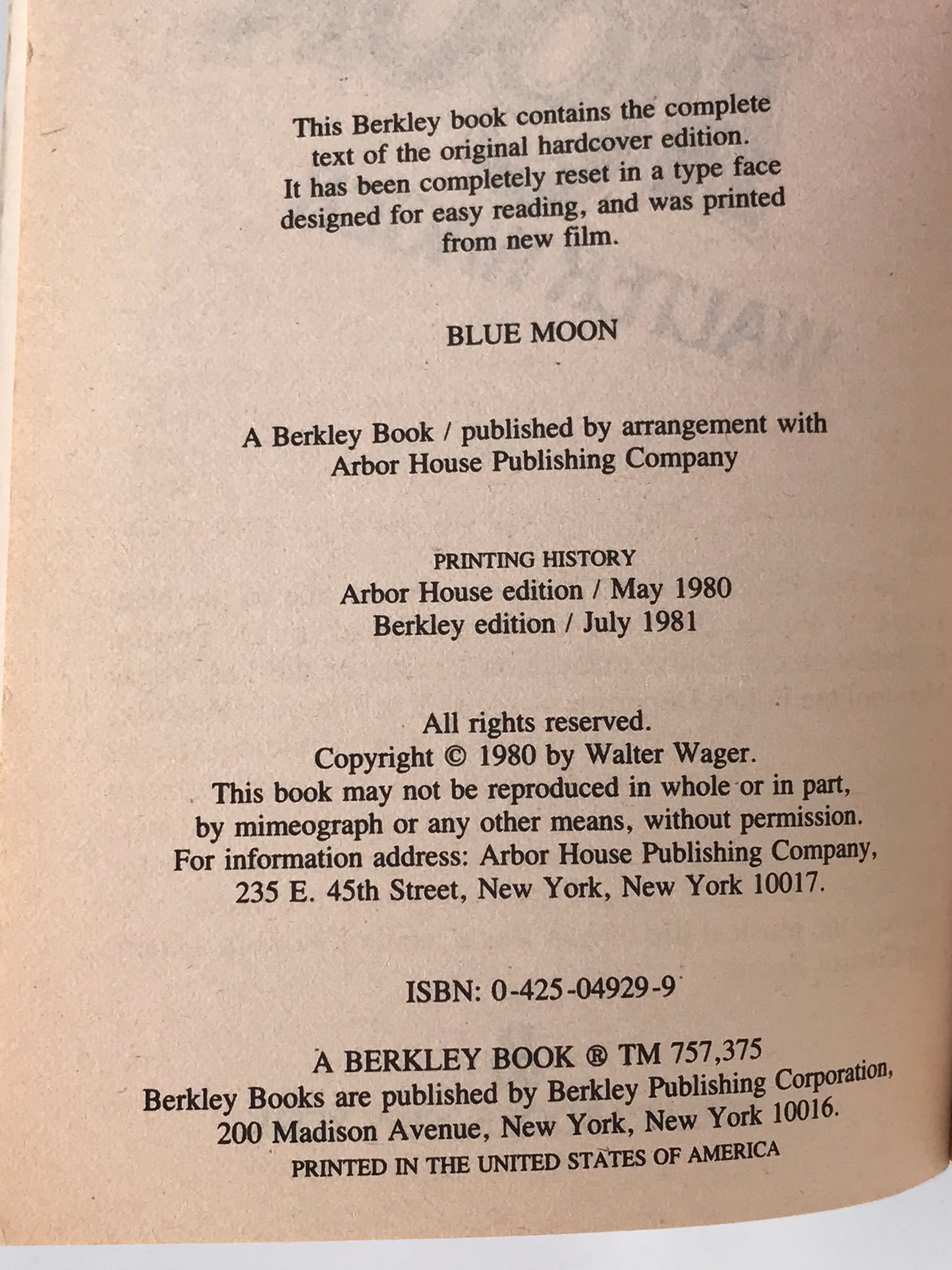 Blue Moon BERKLEY Paperback Walter Wager CW01